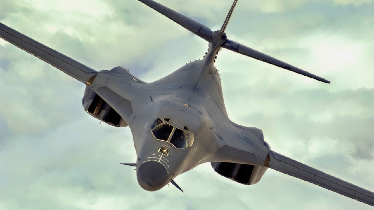 B-1B Lancer Bomber