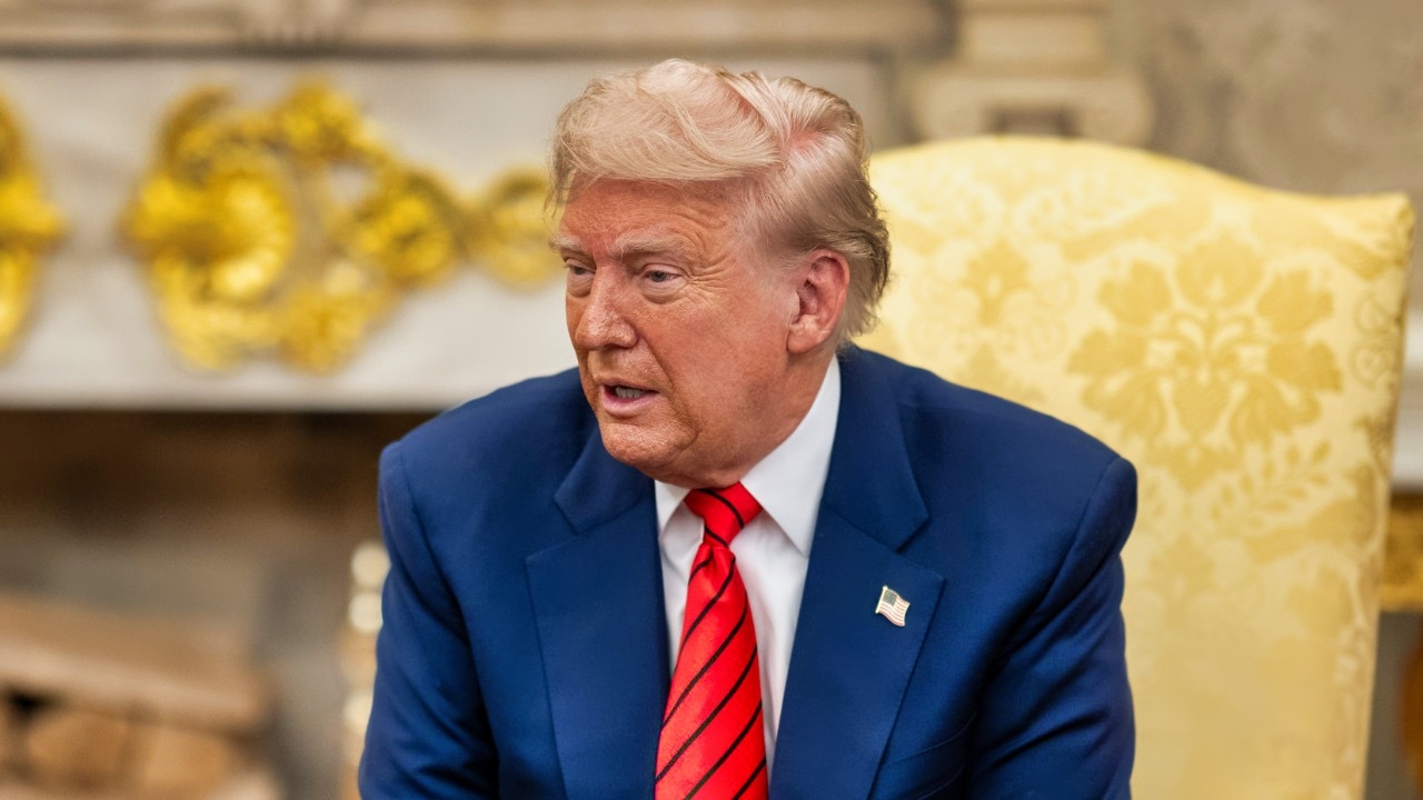 President Donald Trump meets with Canadian Prime Minister Mark Carney, Tuesday, May 6, 2025, in the Oval Office. (Official White House Photo by Daniel Torok)