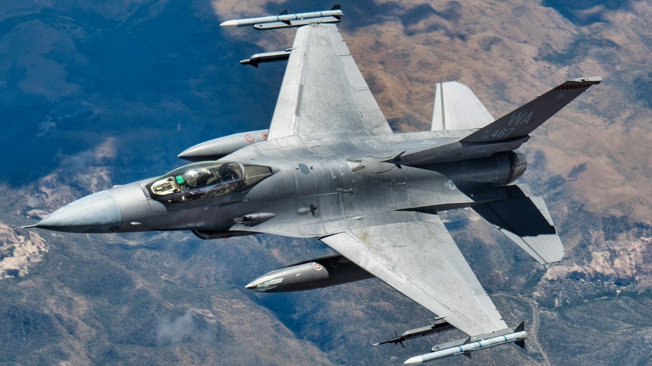 F-16 Fighter