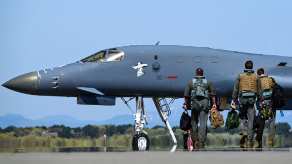 B-1B Lancer and the Pilots