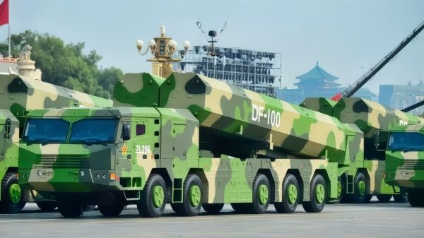 DF-100 Missiles X Screengrab