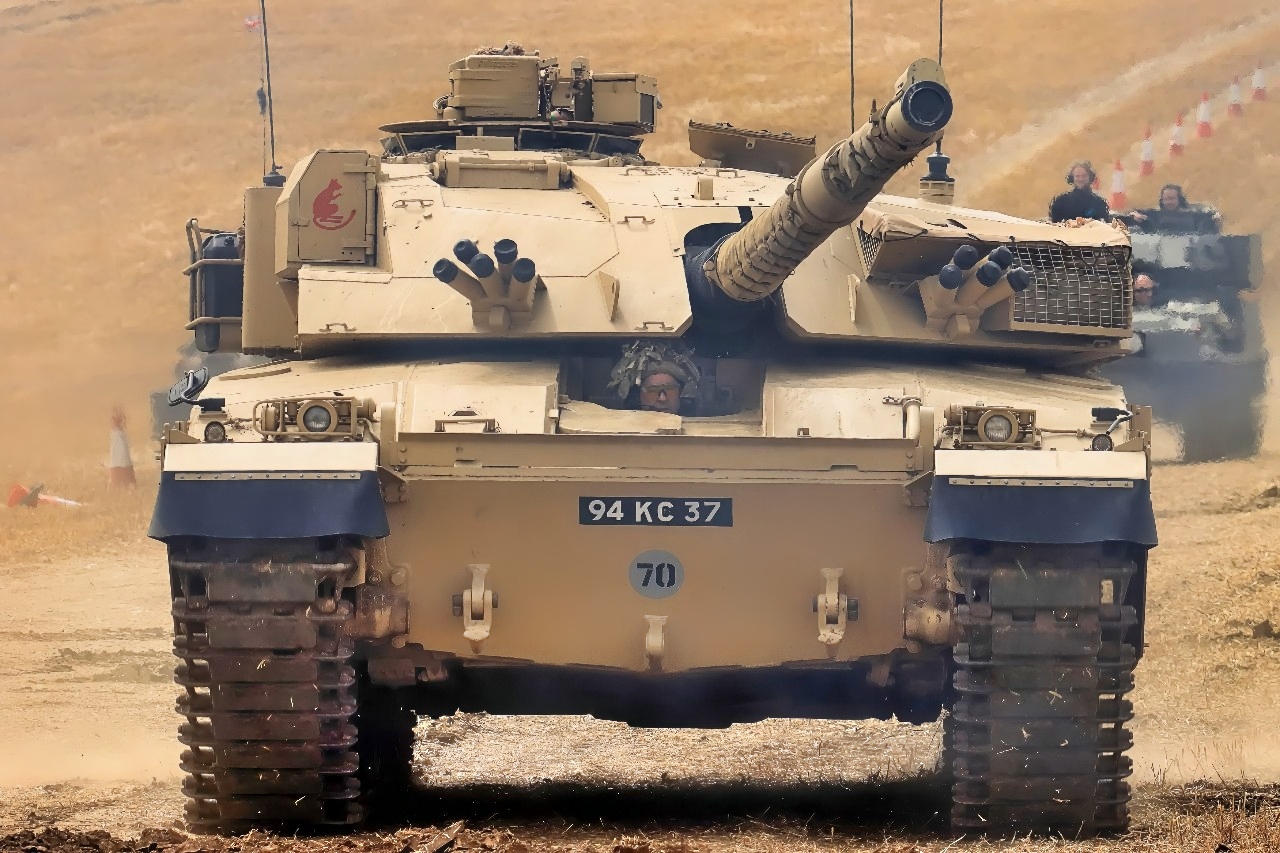 Challenger 1 Tank