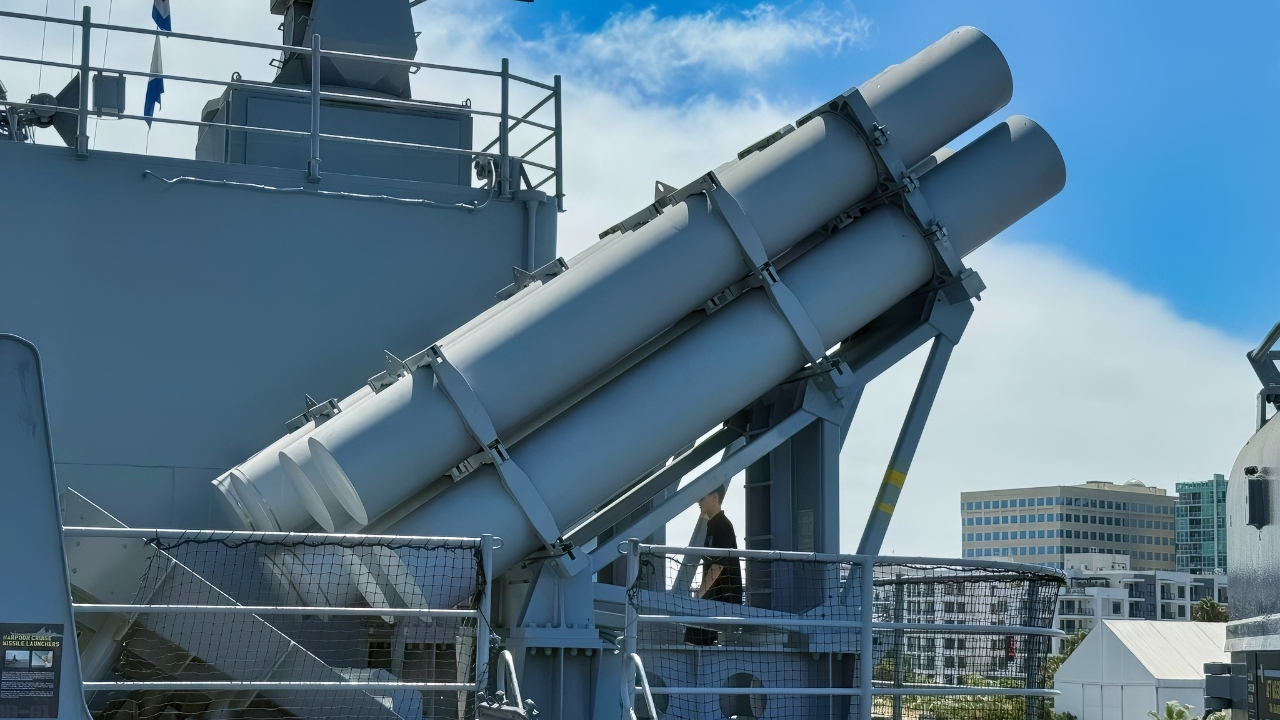 USS Iowa Harpoon Canister