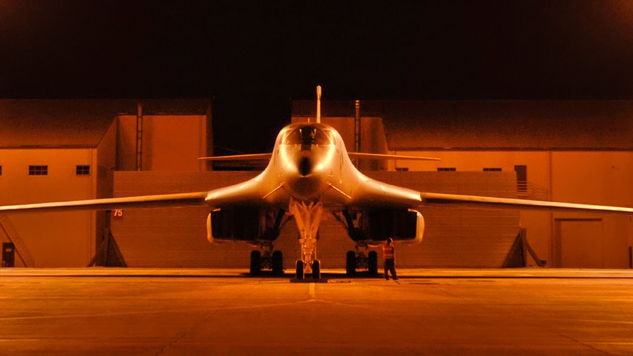 B-1B Lancer Bomber